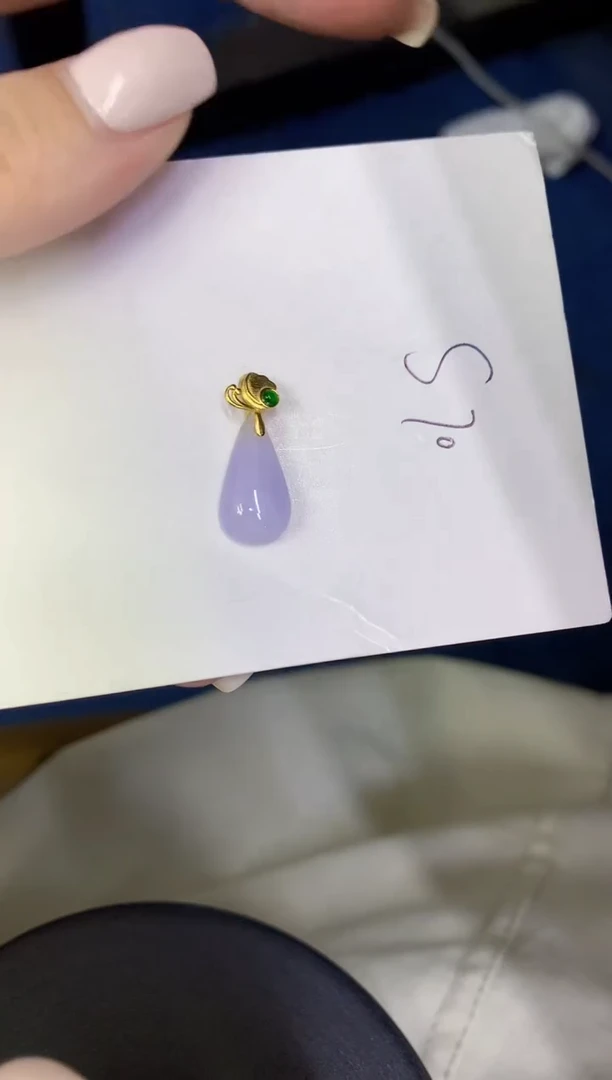 颈饰未镶嵌翡翠缅甸天然翡翠A货