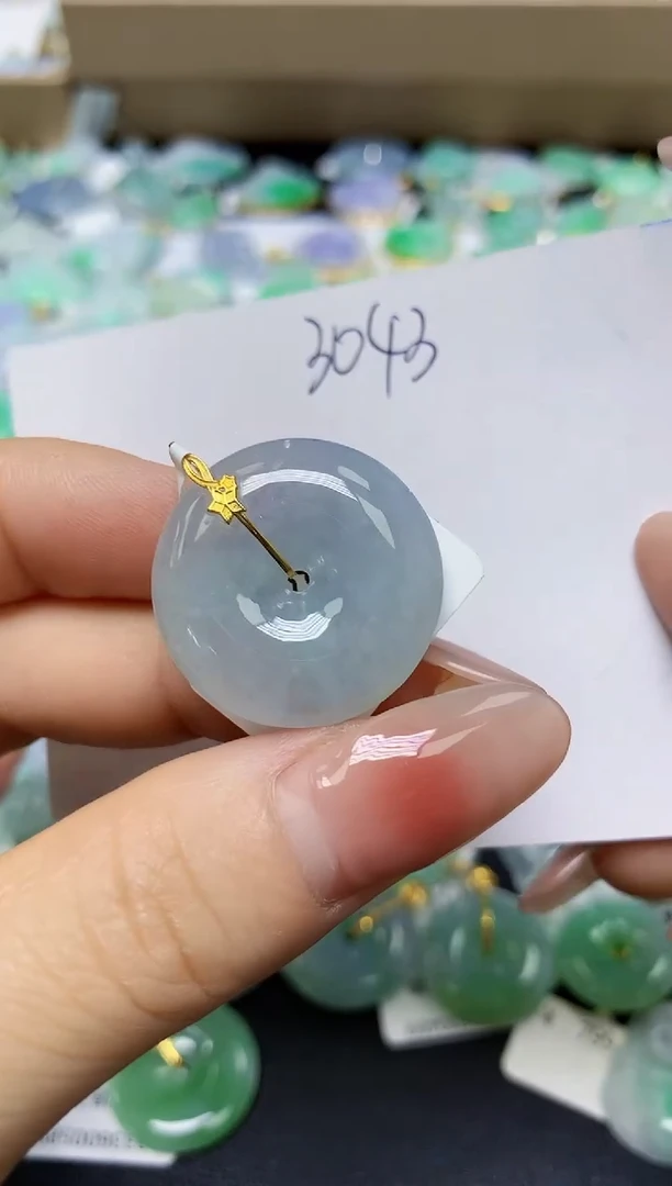 翡翠18K金镶嵌颈饰 天然缅甸翡翠A货
