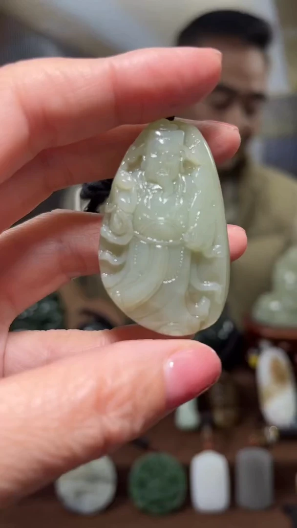 颈饰未镶嵌和田玉·