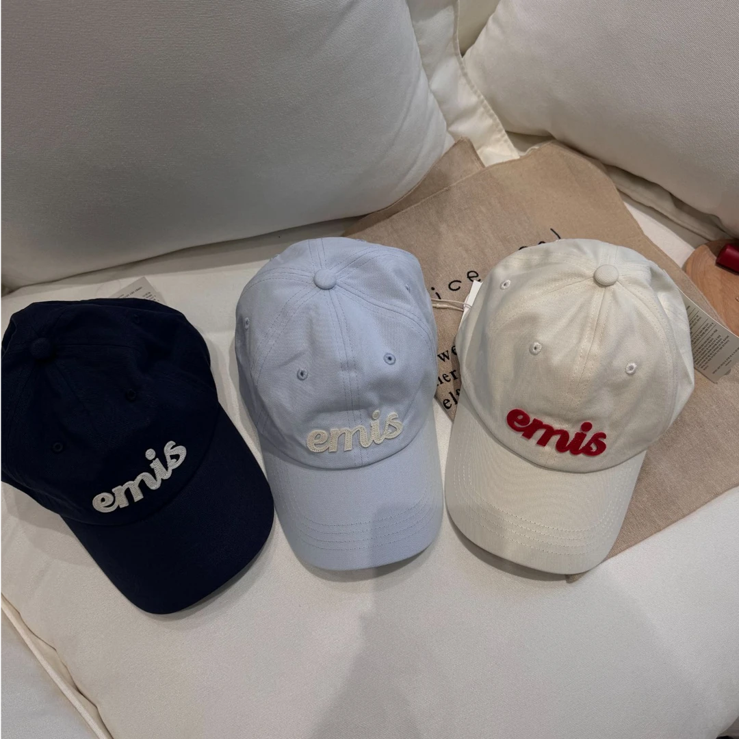 韩国代购. Emis 字母棒球帽套