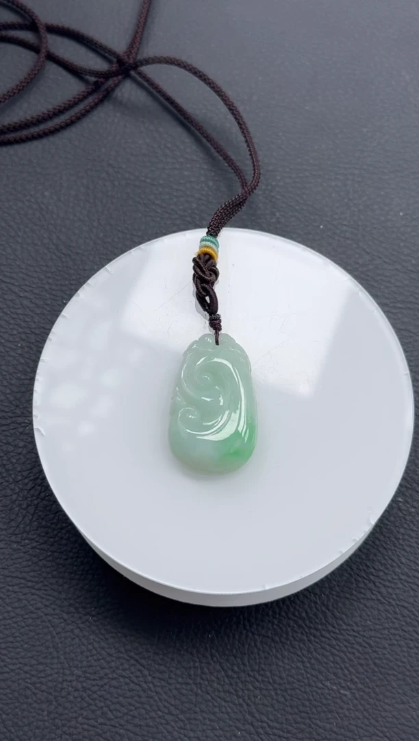 颈饰未镶嵌翡翠如意