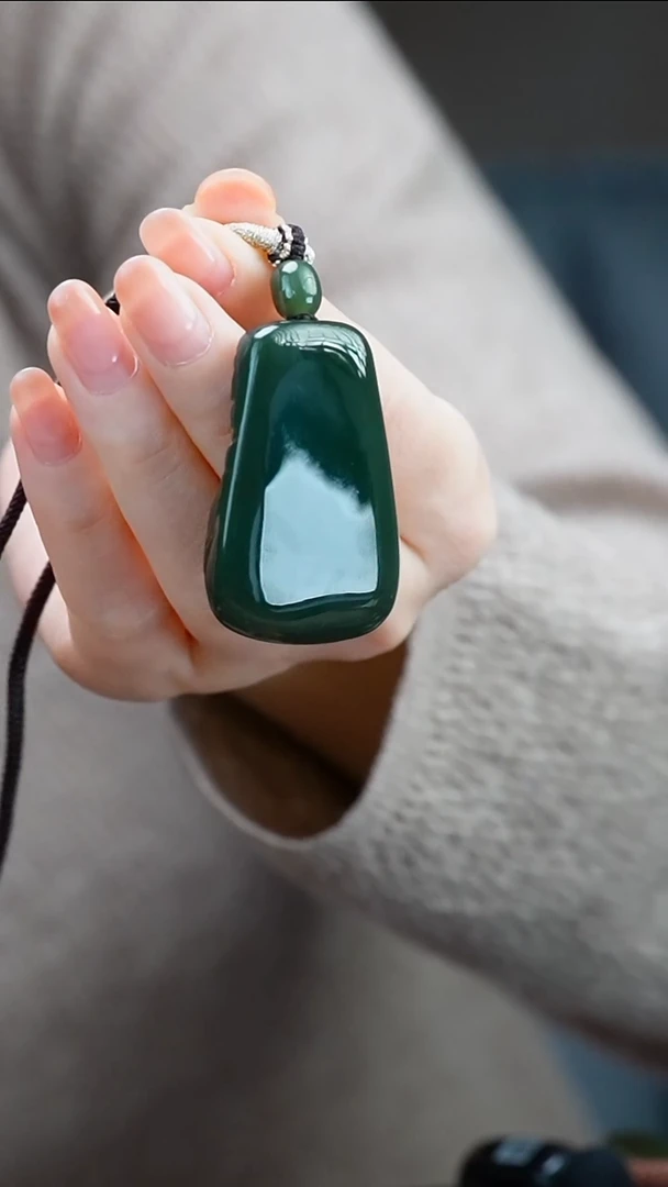 吊坠(赠链)未镶嵌和田玉河磨无事牌