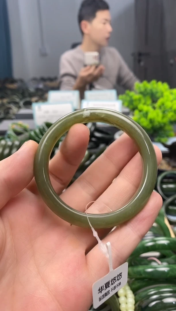 未镶嵌手镯和田玉53.8