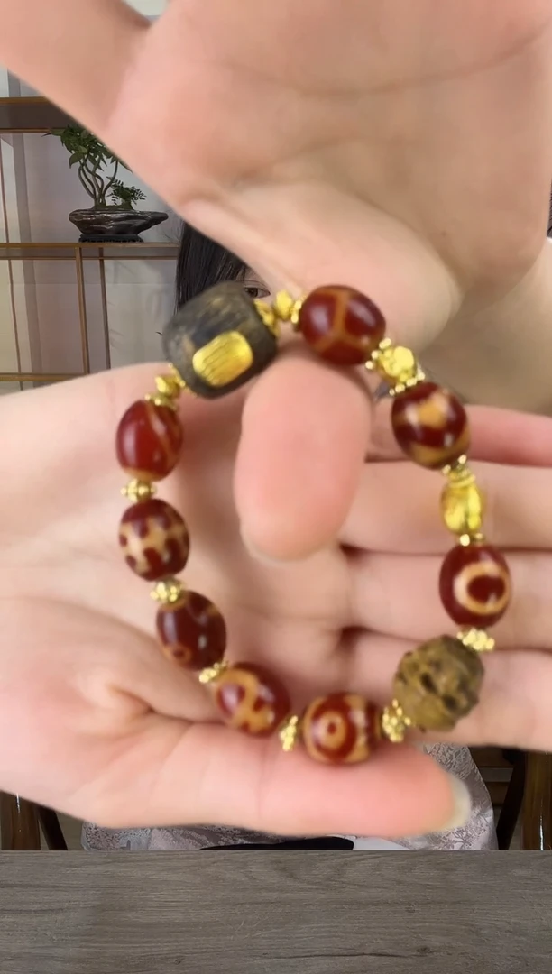 玛瑙/玉髓（覆膜）颈饰未镶嵌传世珠宝