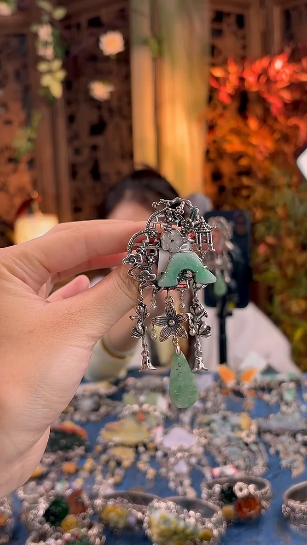 银S925镶嵌挂件翡翠胸针