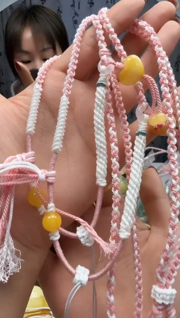 裸石琥珀未镶嵌随机一件