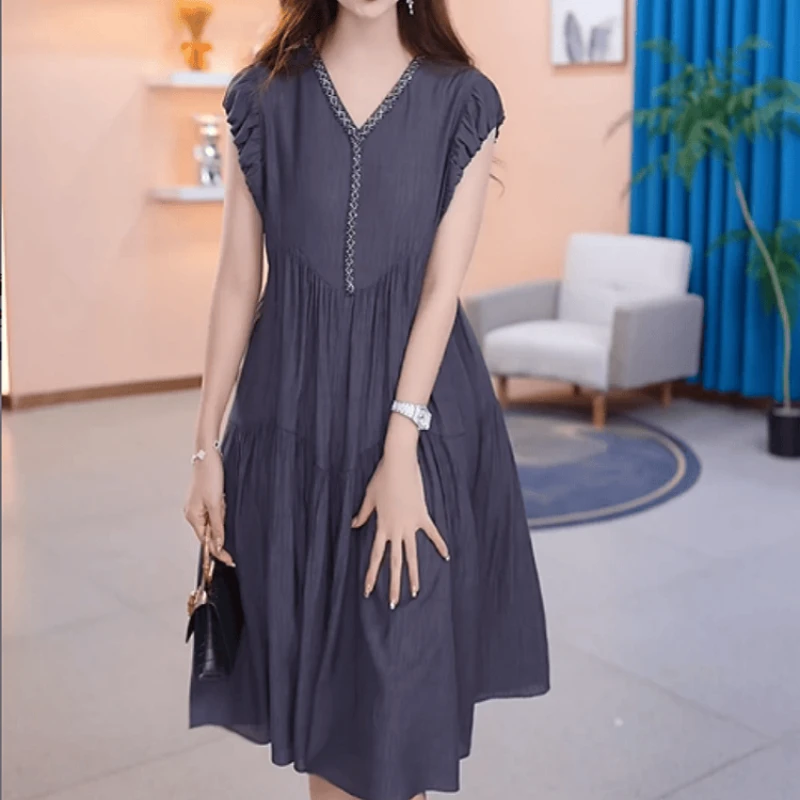 913【连衣裙】2025夏季新款时尚简约修身显瘦减龄休闲优雅连衣裙