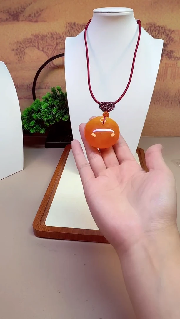 蜜蜡颈饰14K金镶嵌AAA