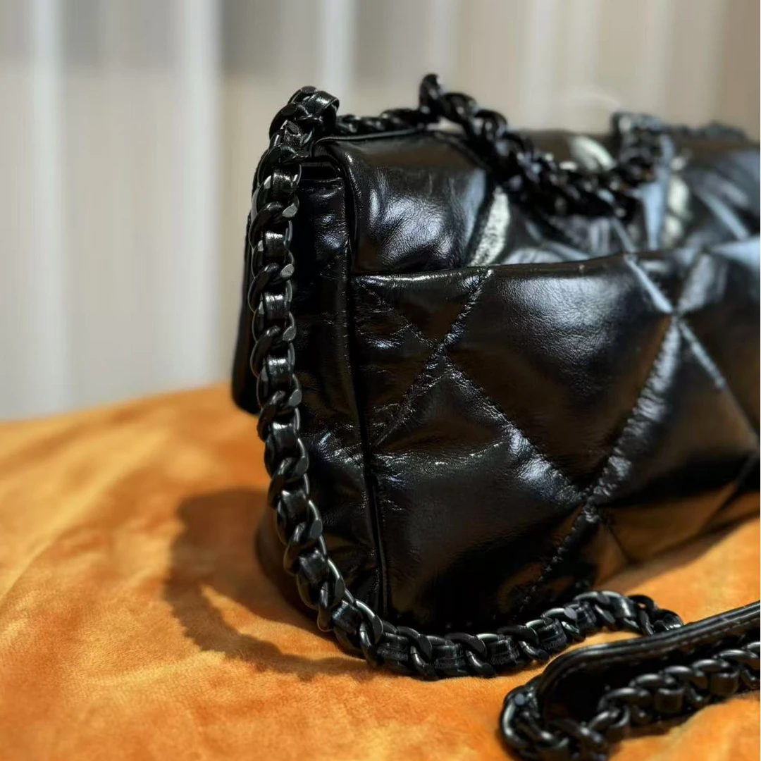 HIRMRIS手工真皮包 550855-黑 三色链条香香黑武士