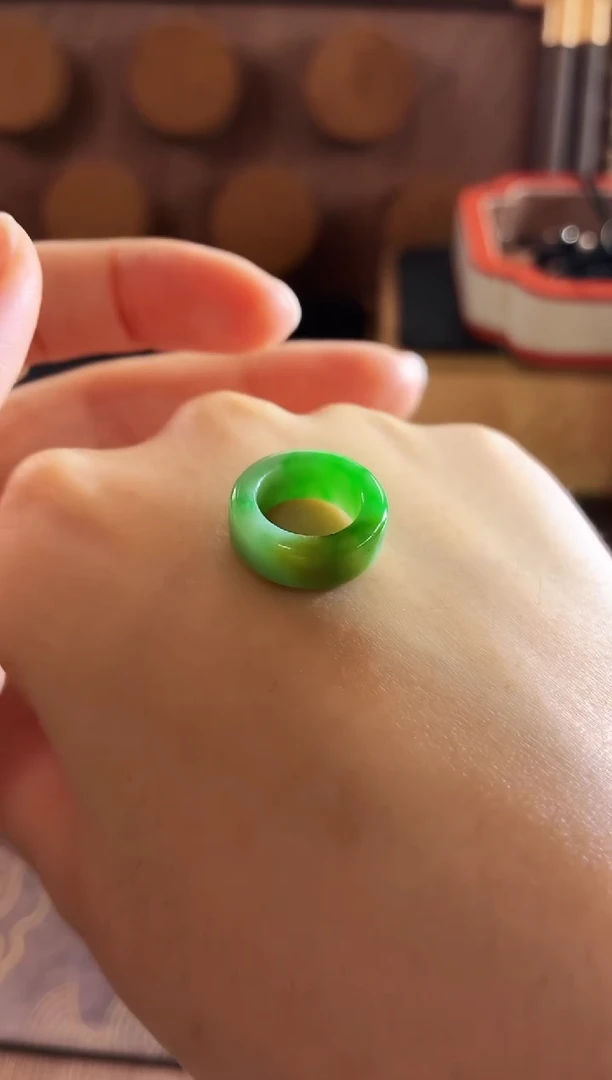 吊坠(不含链)未镶嵌翡翠吊坠