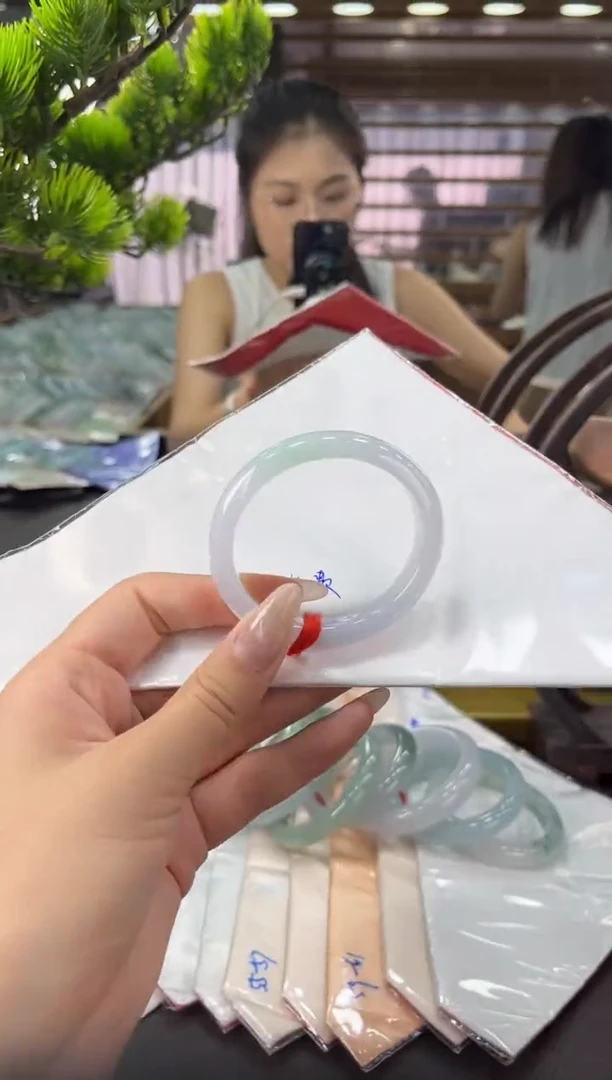 翡翠手镯未镶嵌贵妃10