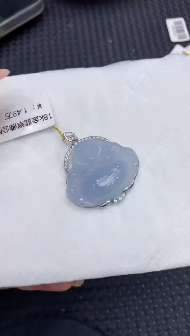 翡翠18K金镶嵌颈饰111111111111