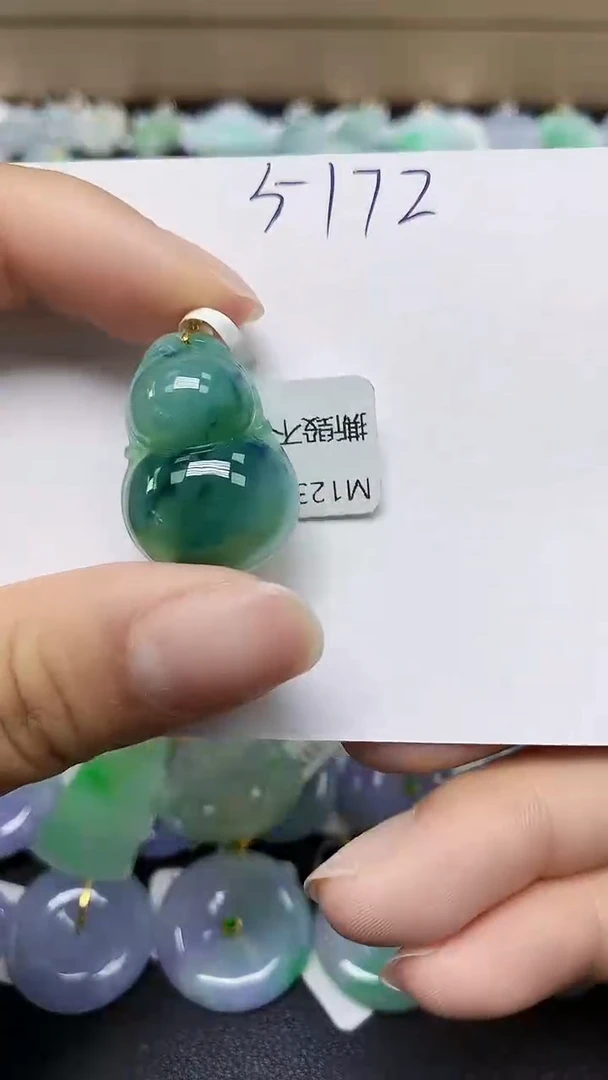 翡翠18K金镶嵌颈饰 天然缅甸翡翠A货