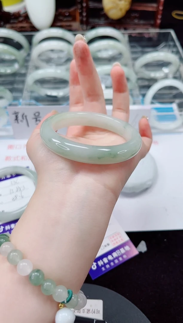 未镶嵌手镯石英质玉237-55/56