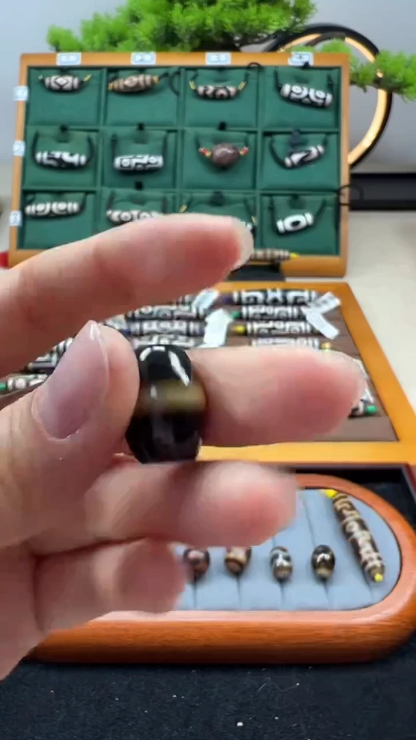 玛瑙/玉髓（覆膜）颈饰未镶嵌9.（微瑕随机发货）