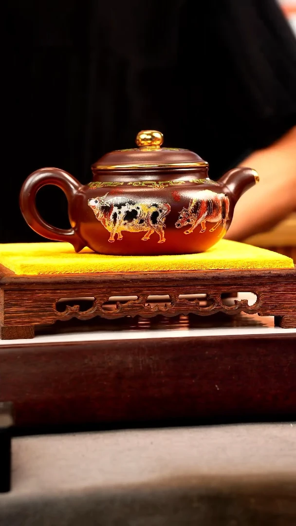 茶壶紫砂石红 仿古 五牛珐琅彩