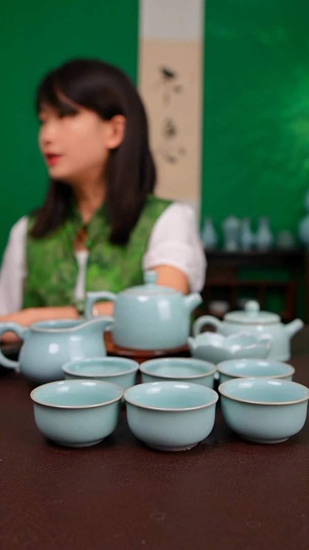 挥*人一级天青臻稀支钉井栏壶套装 带半月壶