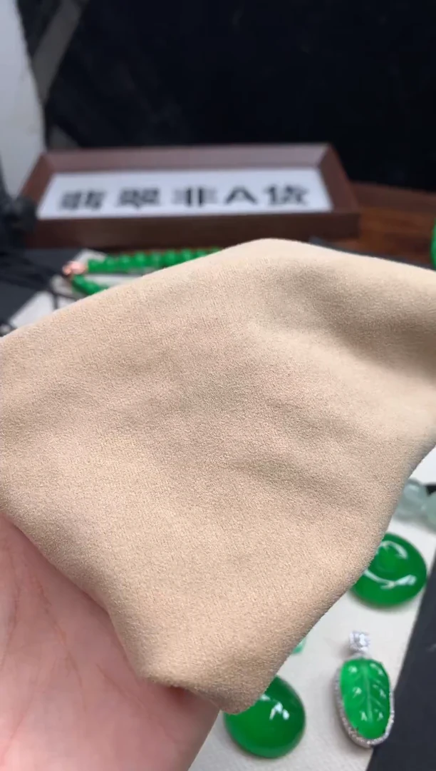 颈饰未镶嵌翡翠金*#无滤镜七天无理由