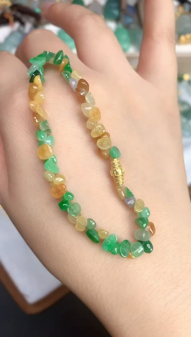 颈饰未镶嵌翡翠2025110701