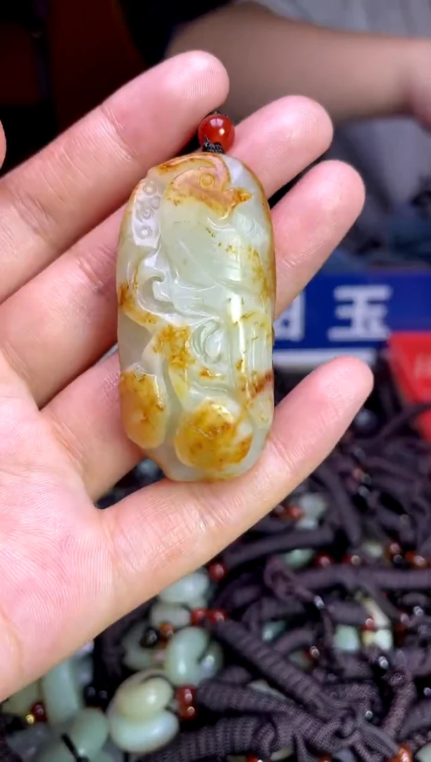 未镶嵌和田玉挂件1