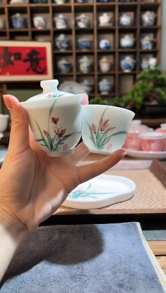 【闪购商品】五彩兰花小盖碗+五彩兰花杯