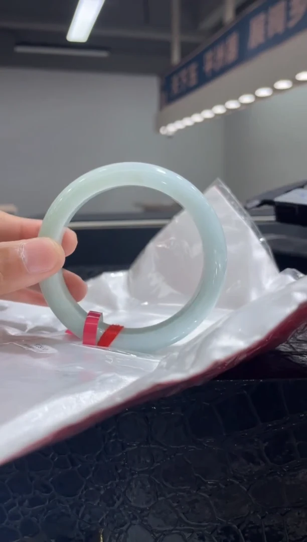 未镶嵌手镯翡翠10