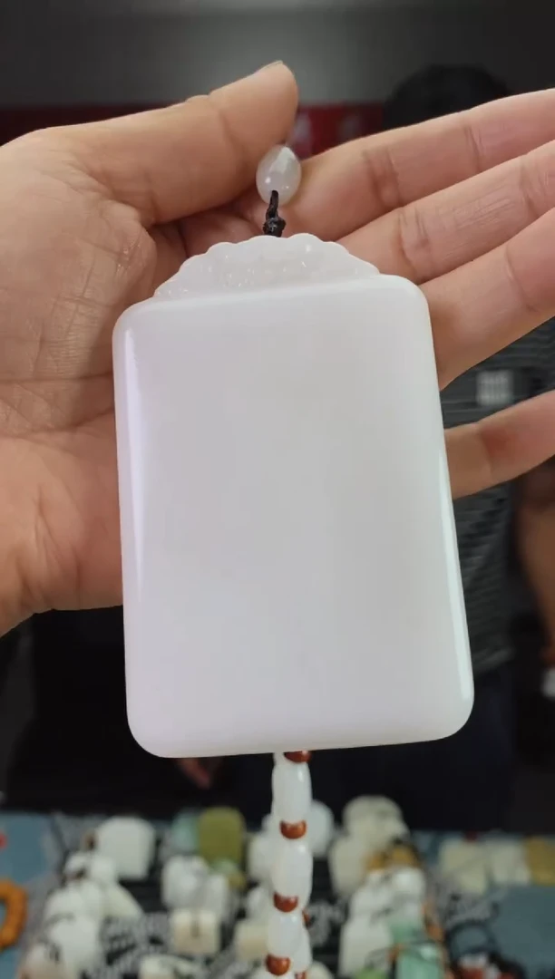 天然玉石未镶嵌颈饰