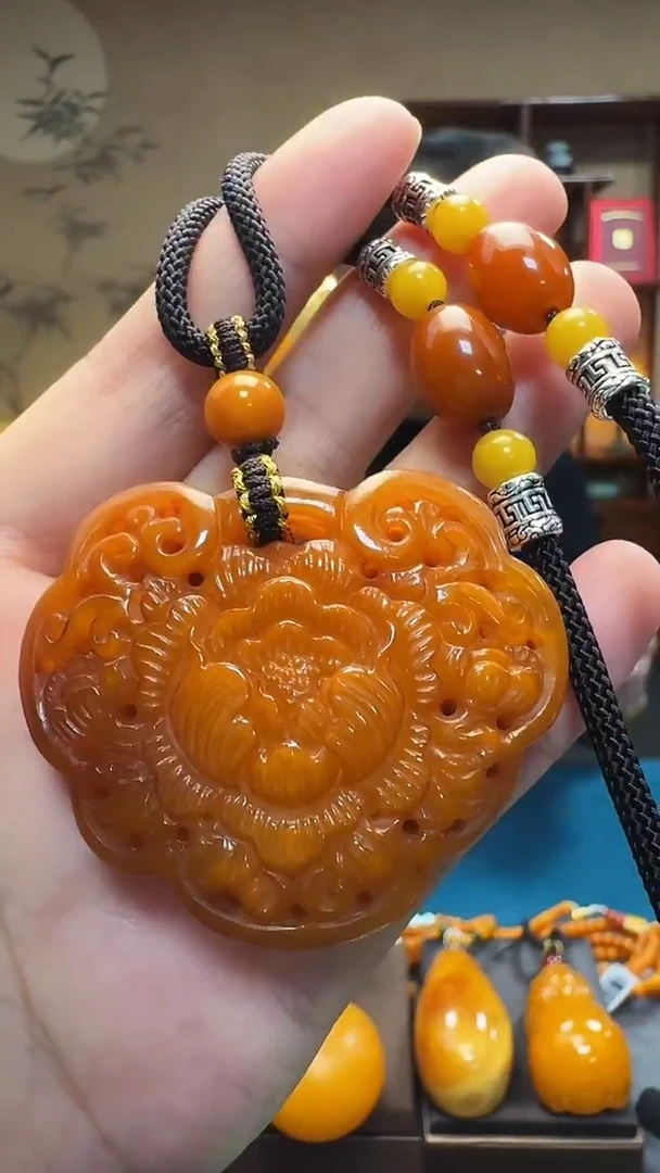 蜜蜡吊坠(不含链)未镶嵌天然保真蜜蜡牡丹花套装（送绳子）