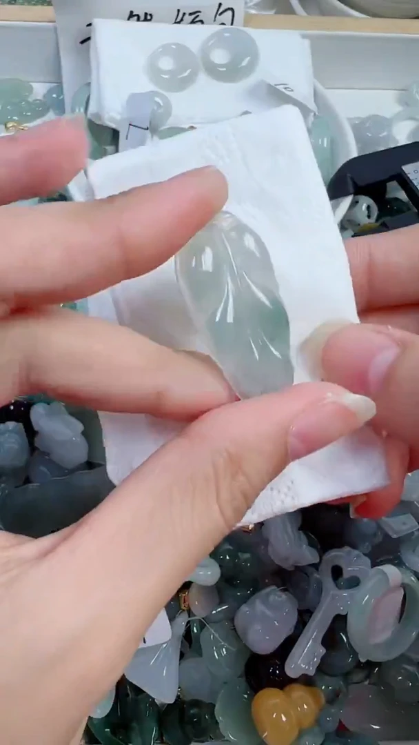 散珠翡翠306号链接，A货翡翠