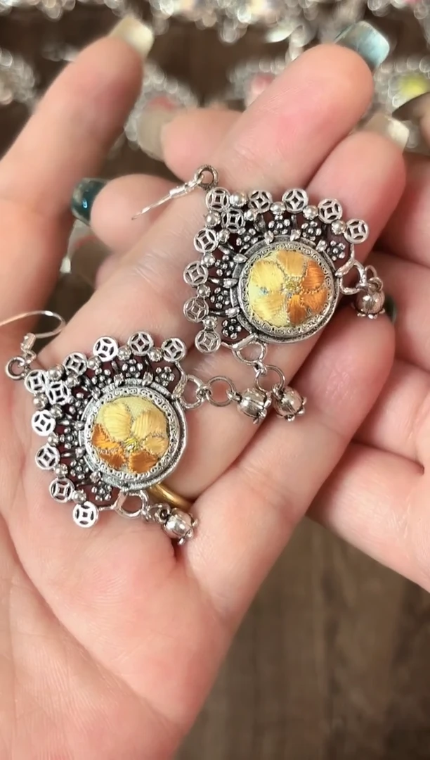 织绣彩云南阁非遗老绣饰品340