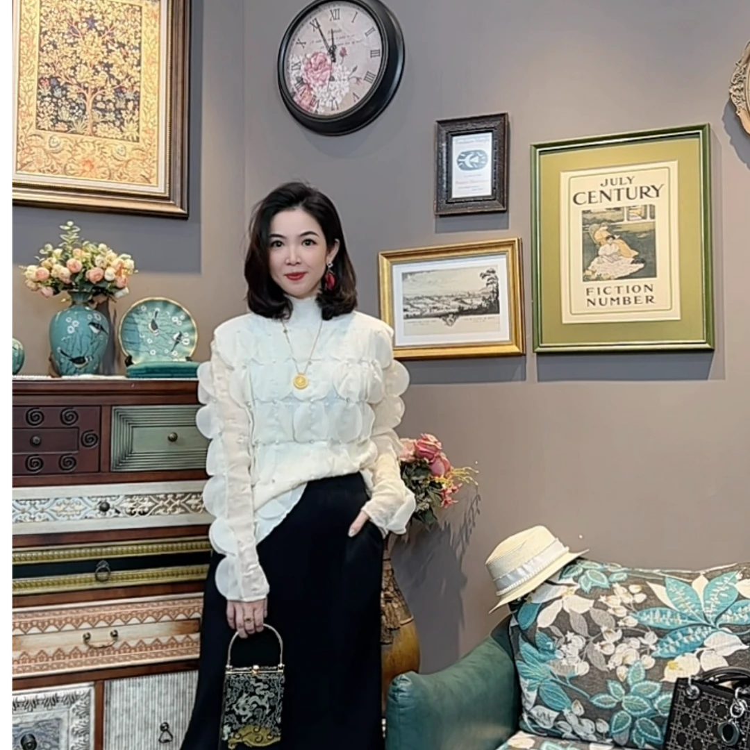 三宅褶皱法式时髦花瓣重工设计纯色半高领气质百搭时尚长袖上衣