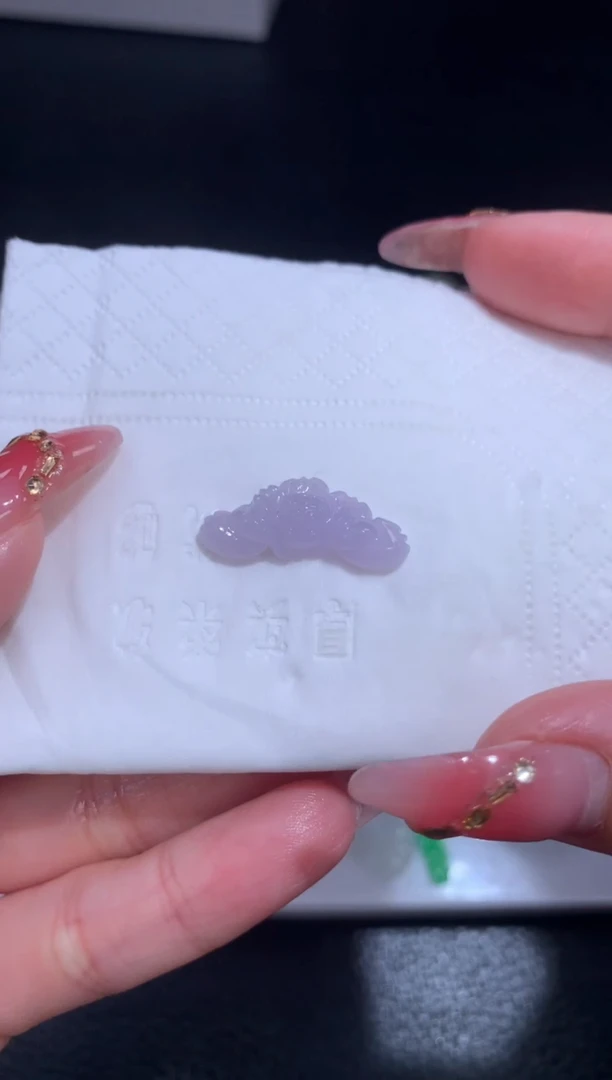 定制翡翠未镶嵌莲花