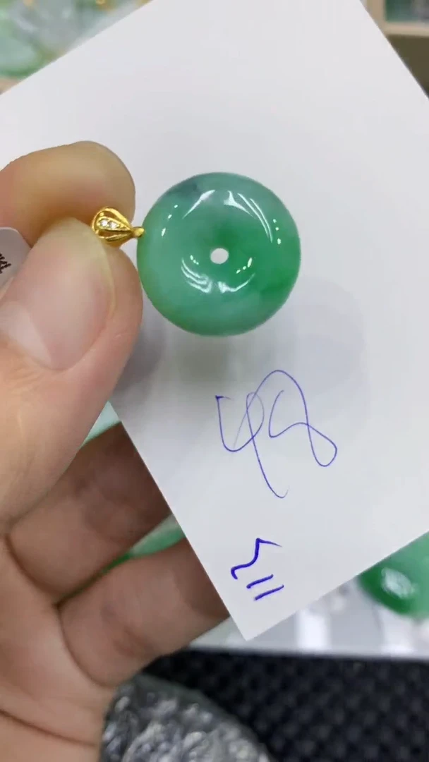 颈饰未镶嵌翡翠缅甸A货翡翠