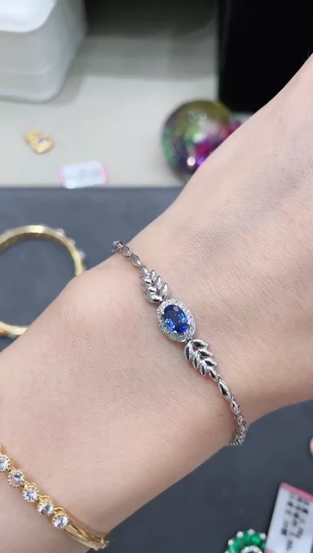 18K金镶嵌蓝宝石手链天使之翼款 K白