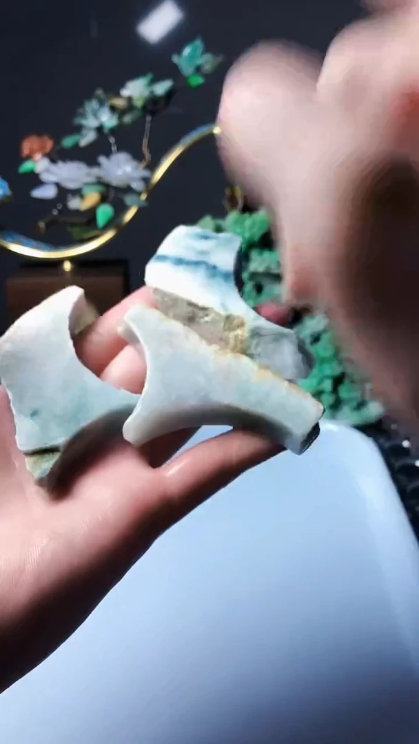 翡翠未镶嵌颈饰天然A货翡翠