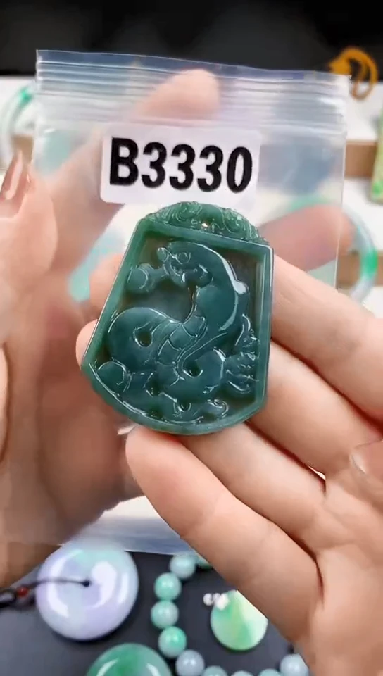 颈饰未镶嵌翡翠天然翡翠吊坠挂件