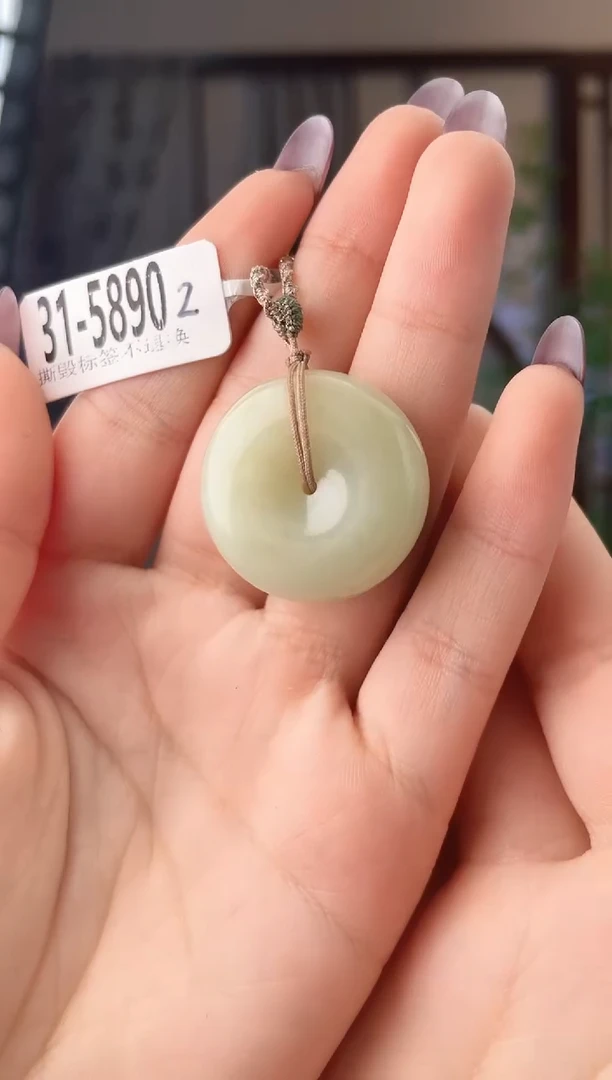 颈饰未镶嵌和田玉扣 5890