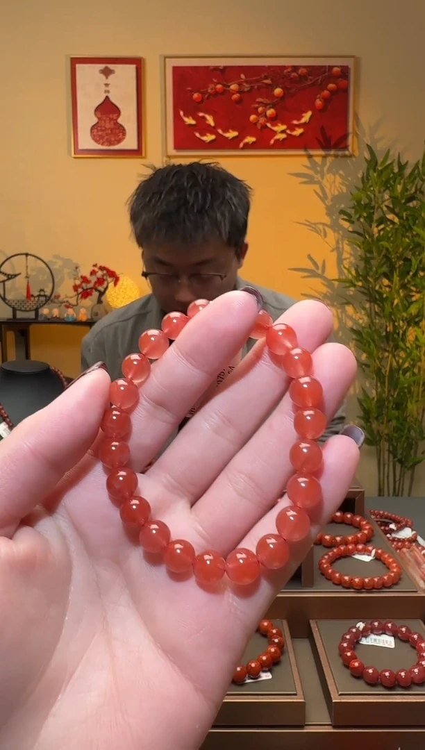 【闪购商品】南红玛瑙手串未镶嵌一条约8mm 多样性发货