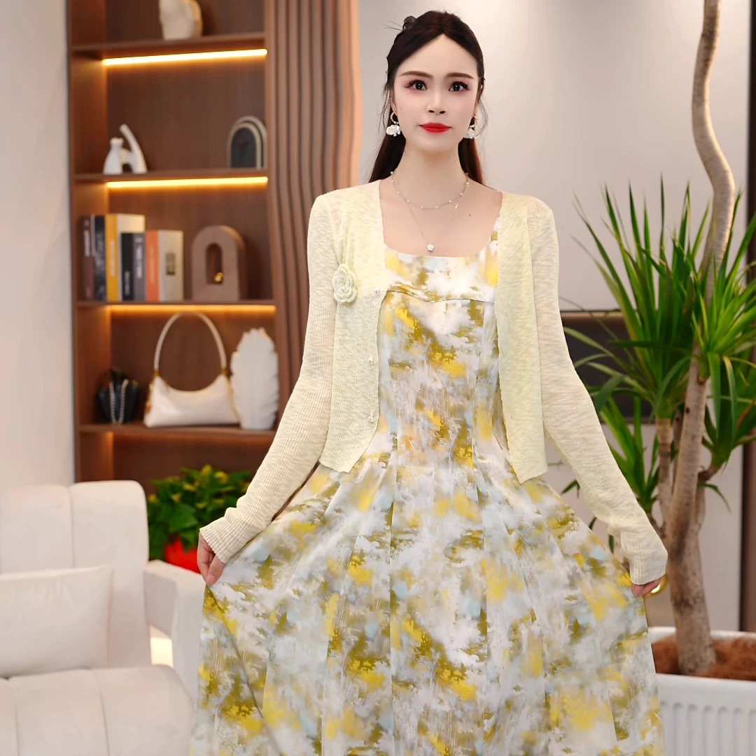 夏季轻奢新爆款洋气两件套时尚