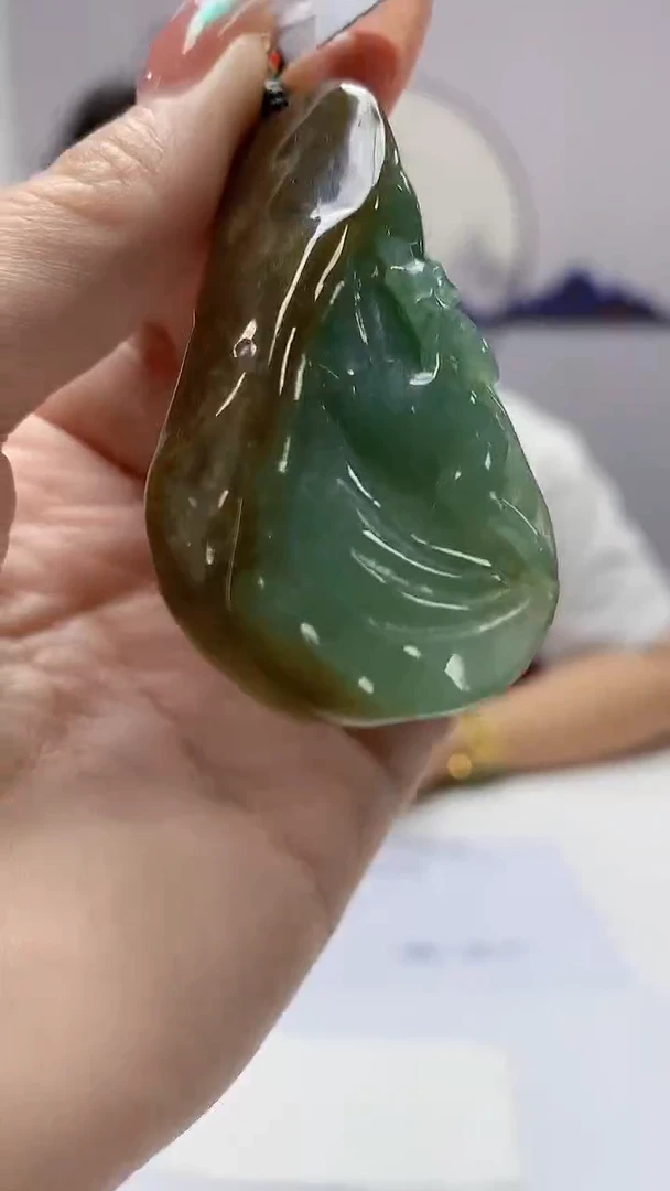 【闪购商品】定制翡翠未镶嵌4688DD-毛货挂件120