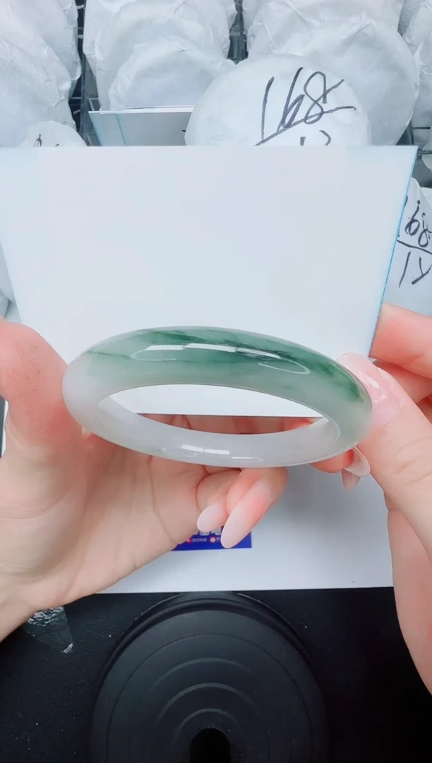 石英质玉手镯未镶嵌147/56.6