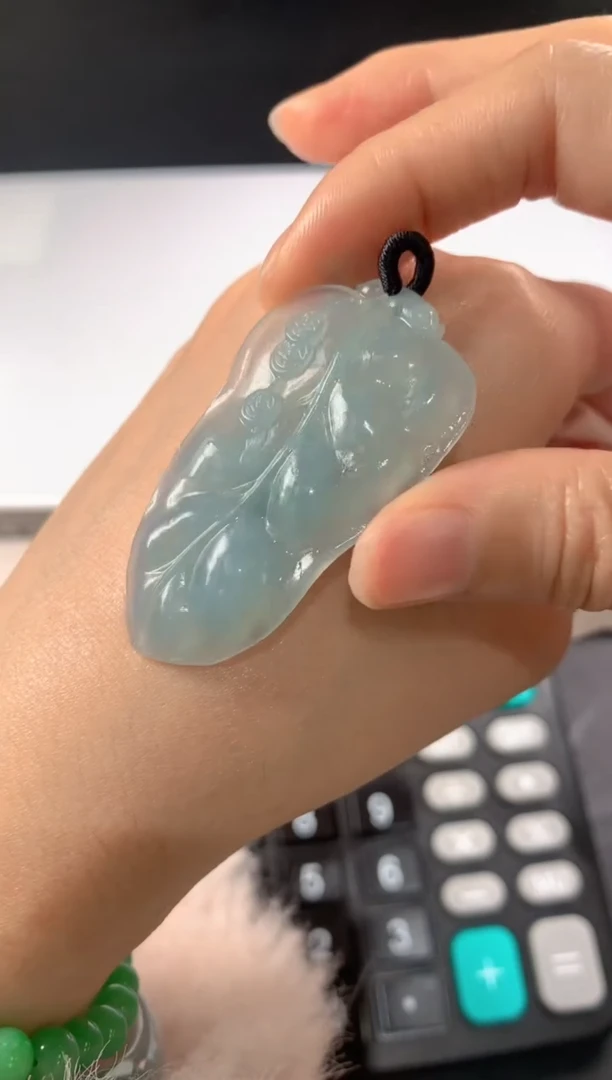 未镶嵌定制翡翠我***在毛货抛光