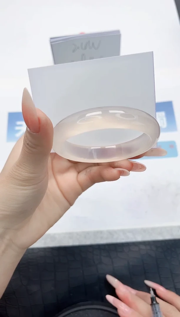 【闪购商品】石英质玉手镯未镶嵌G304-56.1