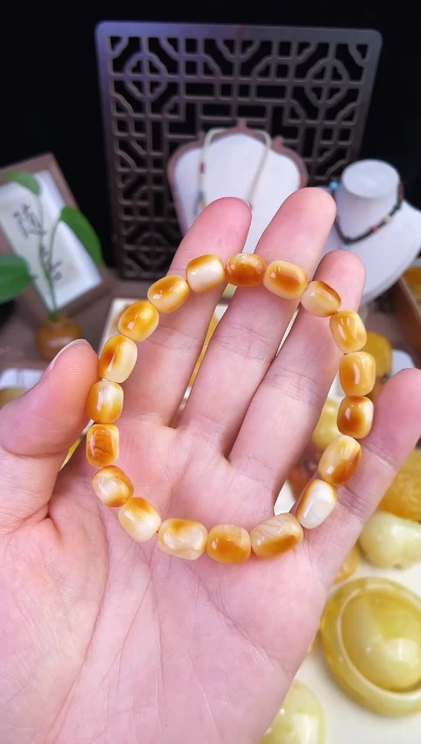 未镶嵌琥珀珠宝奇石柒月