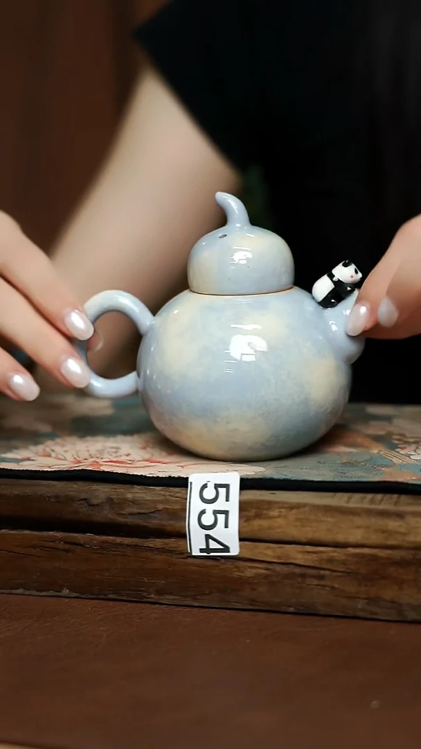 贰渔设计师  小壶