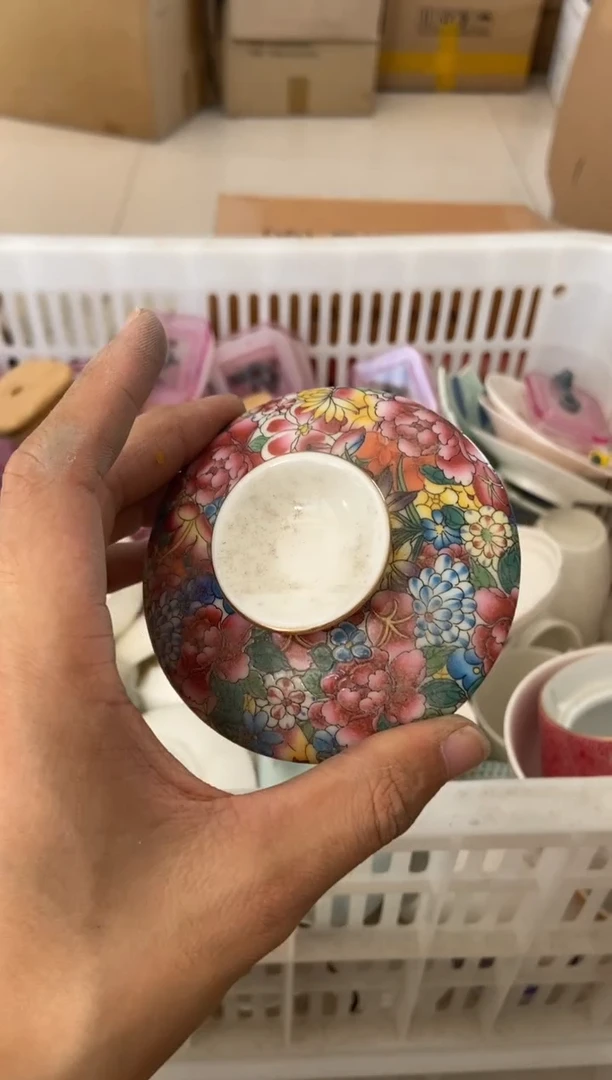 无运费险有瑕疵的摄影的产品有使用过的痕迹有点脏介意勿拍