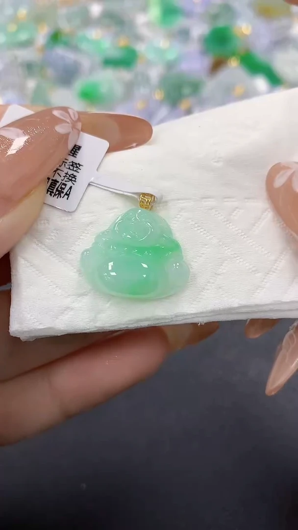 颈饰18K金镶嵌翡翠a货假一赔三支持复检百元上9元证书费自理