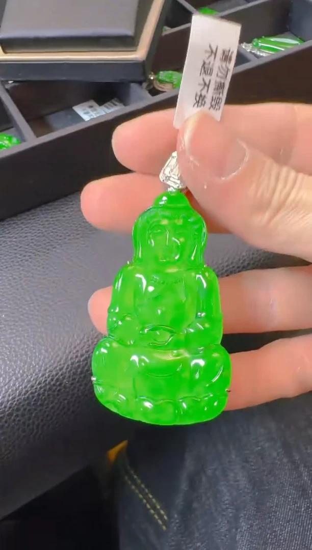 吊坠(赠链)银S925镶嵌翡翠天然A货翡翠