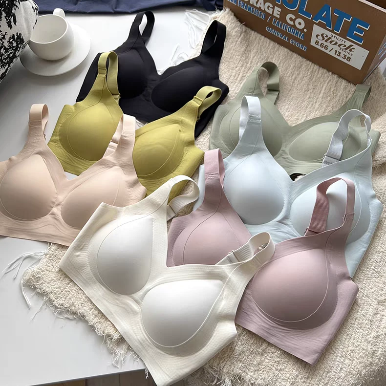 拍一发二全固定一体无痕裸感乳胶软支撑内衣颜色随机