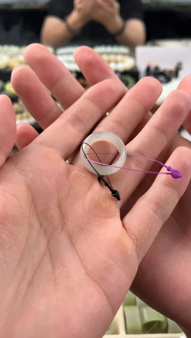 和田玉戒圈未镶嵌且末青花戒圈卡18+微色差